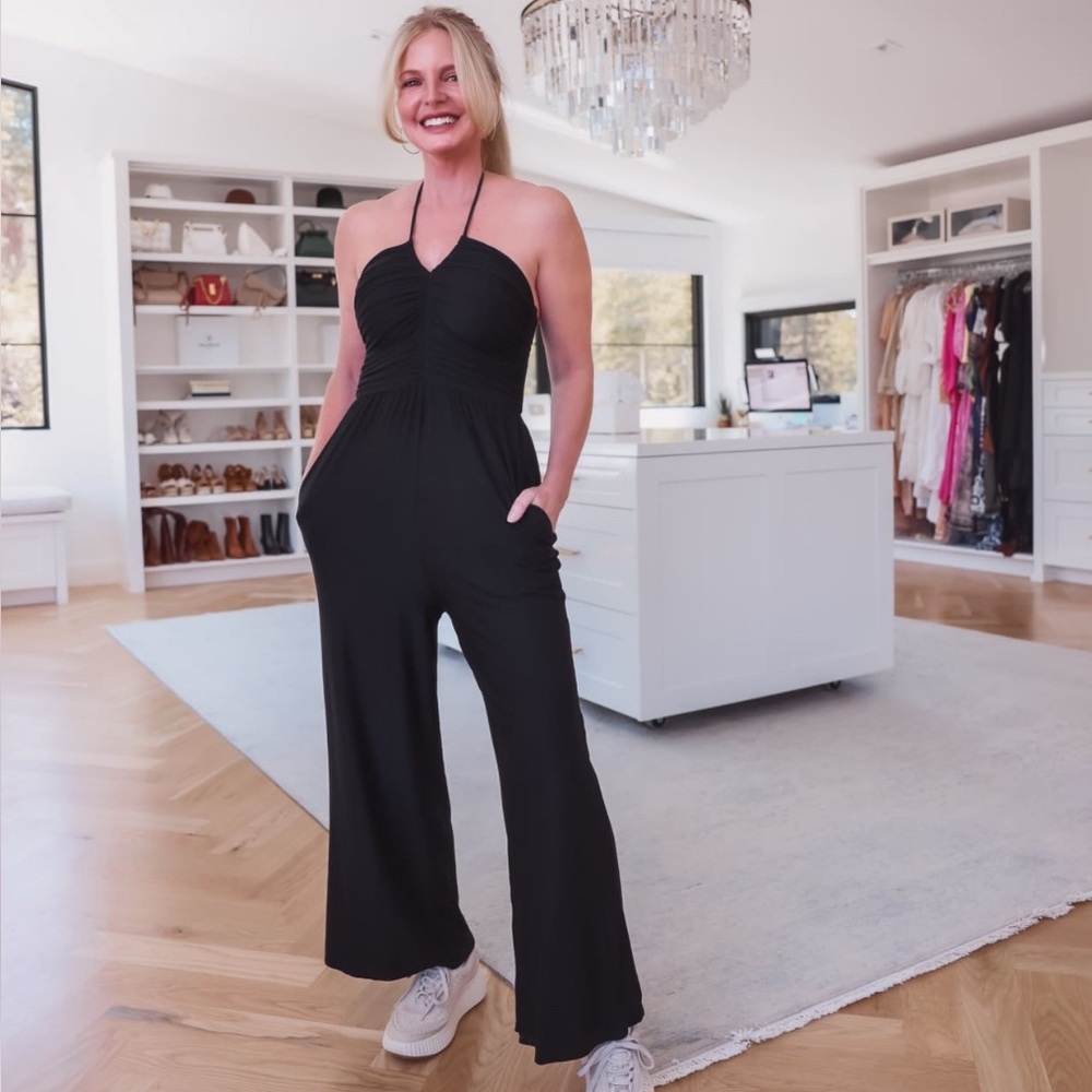 Evereve Black Strapless Jumpsuit with Wide-Leg Silhouette-M